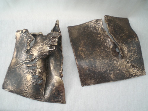 zerbrechlich und zerbrochen - Kleinplastiken, Bronze